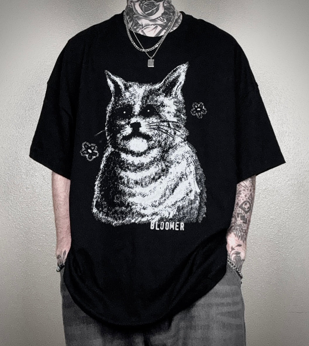 Bloomer "Cat" Oversized Drop Shoulder Tee